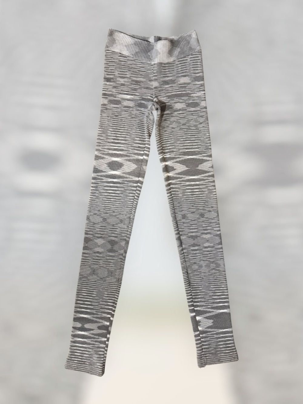Alice and Olivia grey and white leggings